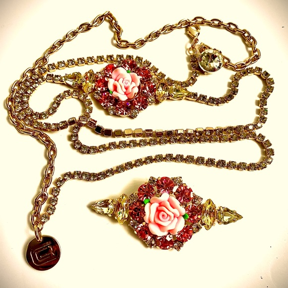 Rhinestone Chain Belt and Brooch - Picture 4 of 6